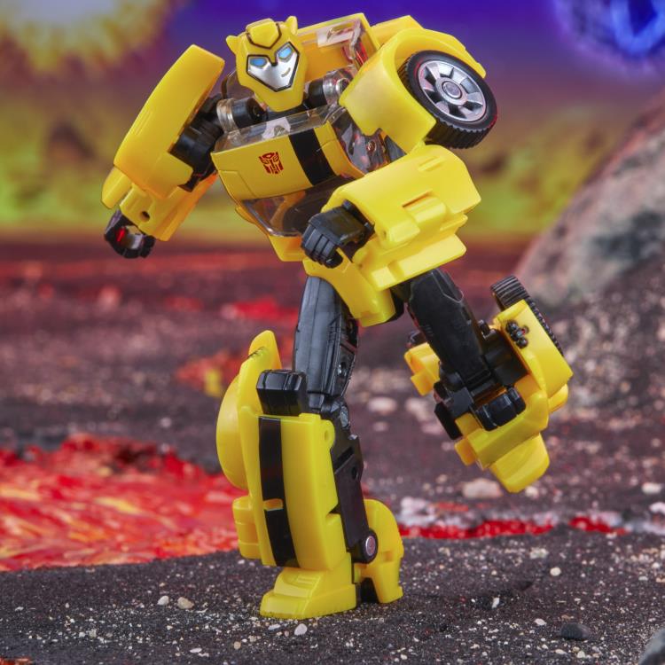 TRANSFORMERS LEGACY UNITED  (ANIMATED UNIVERSE) BUMBLEE