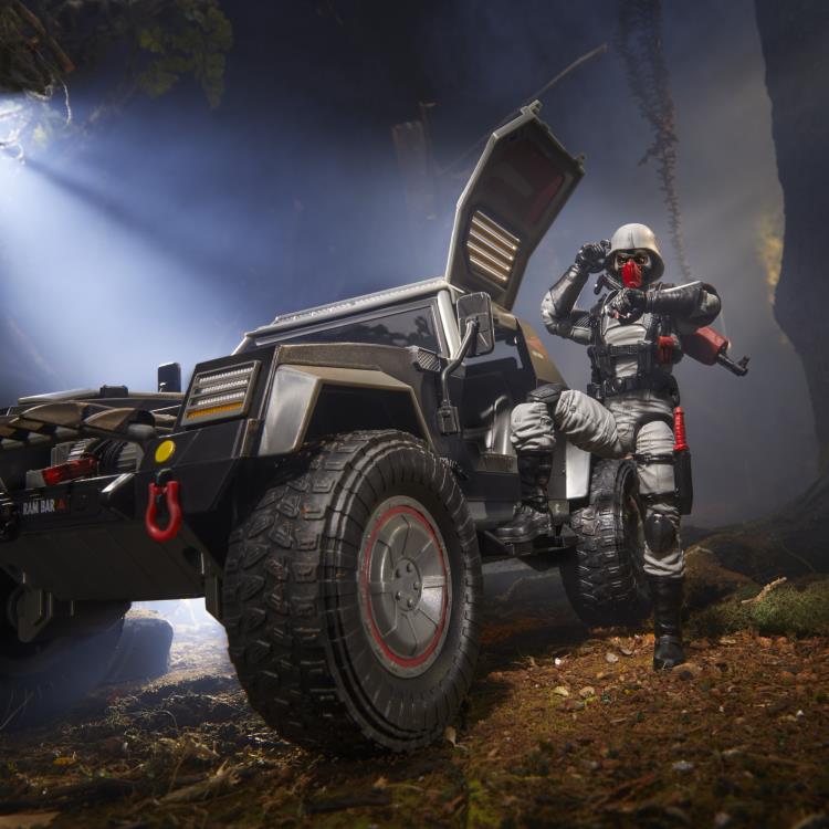 G.I. Joe Classified Series Cobra Night Attack 4-WD Stinger & Driver (6-Inch)