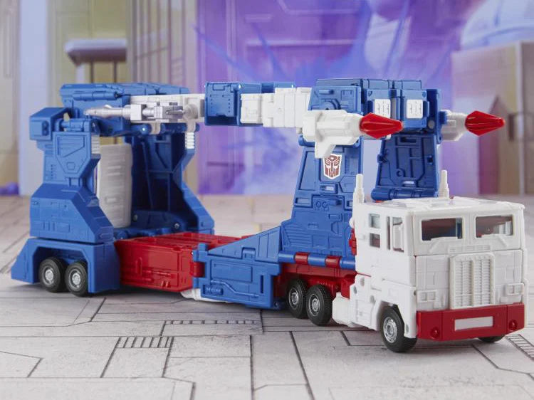 THE TRANSFORMERS THE MOVIE STUDIO SERIES:  ULTRA MAGNUS