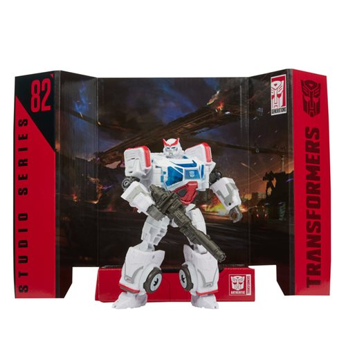 TRANSFORMERS STUDIO SERIES 82: AUTOBOT RATCHET